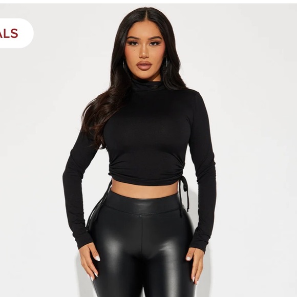 NWOT- 2 for $15- Fashion Nova Long Sleeves Ruched Tops- Black & Green - Picture 2 of 14